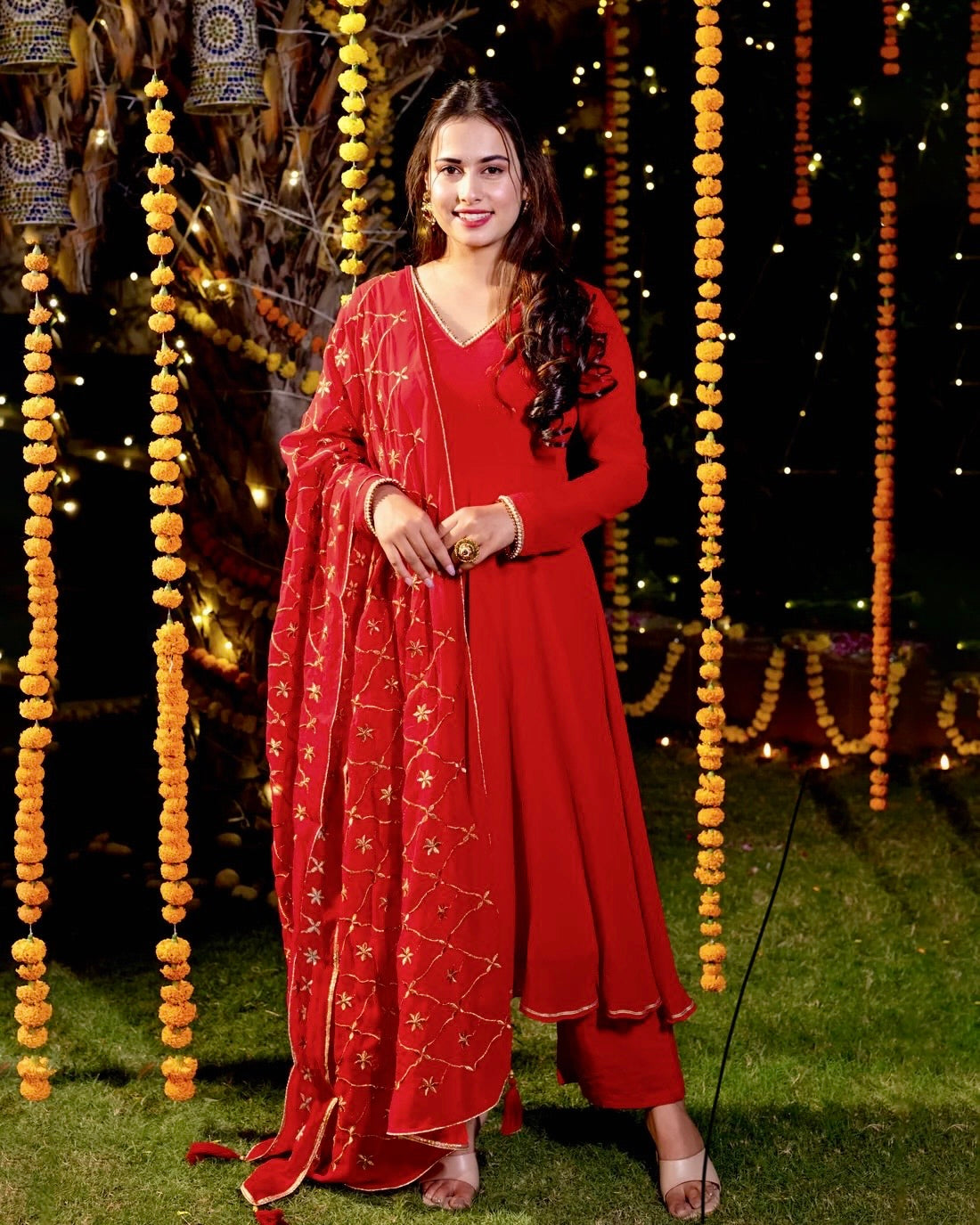 Zari Dupatta Red Kurta Set